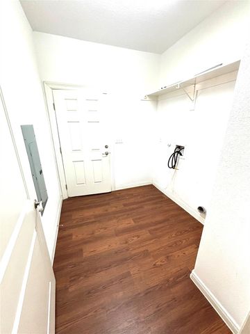 415 Bay Street N, Texas City, TX 77590