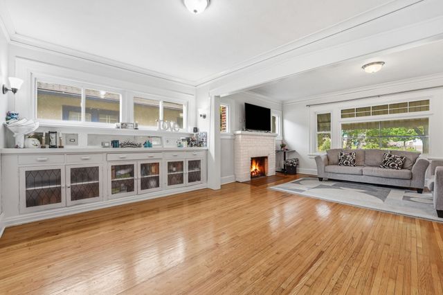 4209 Portland Avenue, Minneapolis, MN 55407