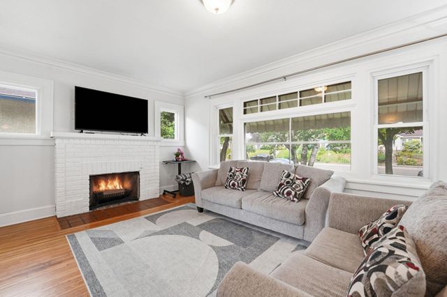 4209 Portland Avenue, Minneapolis, MN 55407
