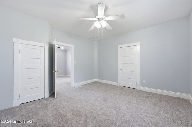 4315 Stoltz Ct, Louisville, KY 40215