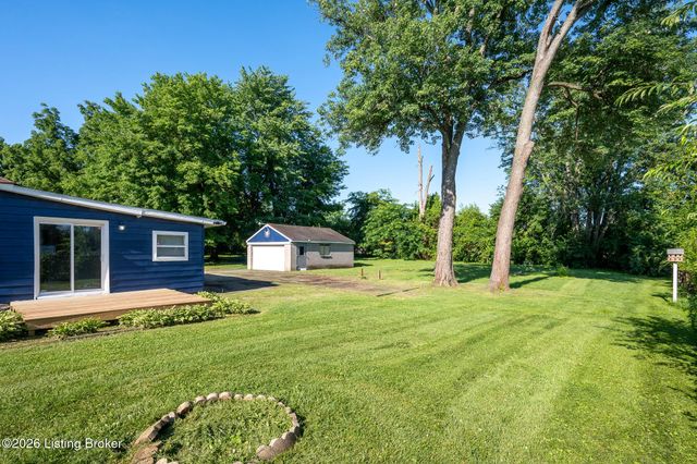 4315 Stoltz Ct, Louisville, KY 40215