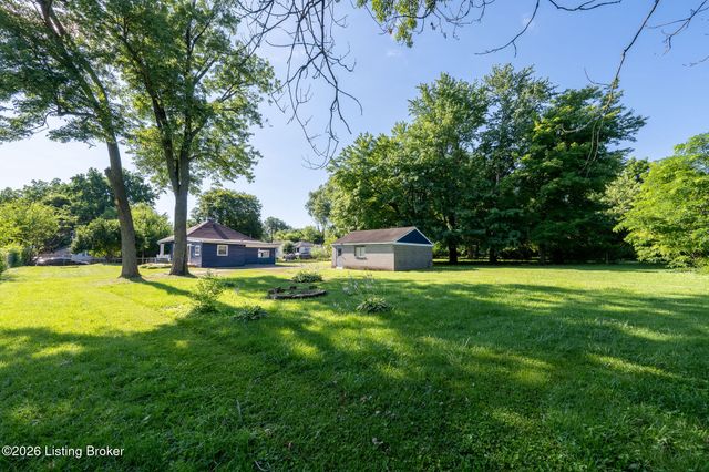 4315 Stoltz Ct, Louisville, KY 40215