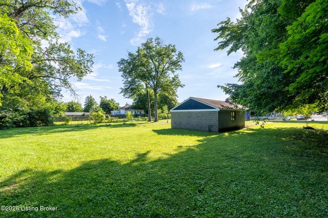 4315 Stoltz Ct, Louisville, KY 40215