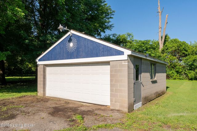 4315 Stoltz Ct, Louisville, KY 40215