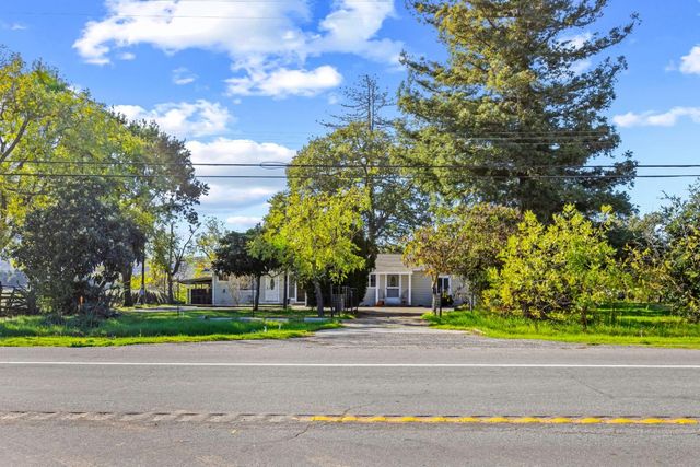 10395 Santa Teresa Boulevard, Gilroy, CA 95020