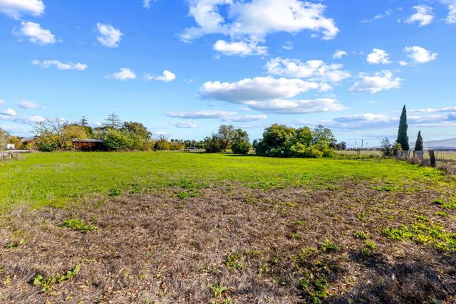 10395 Santa Teresa Boulevard, Gilroy, CA 95020