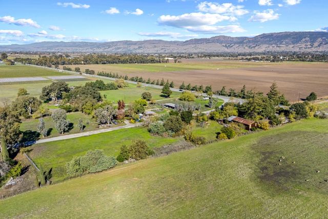 10395 Santa Teresa Boulevard, Gilroy, CA 95020