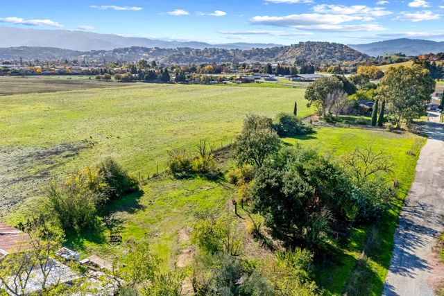 10395 Santa Teresa Boulevard, Gilroy, CA 95020