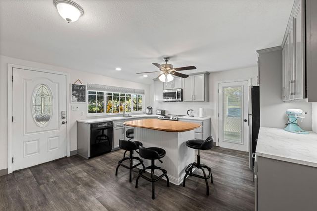 10395 Santa Teresa Boulevard, Gilroy, CA 95020