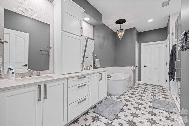 10614 Morablin Drive, Charlotte, NC 28277