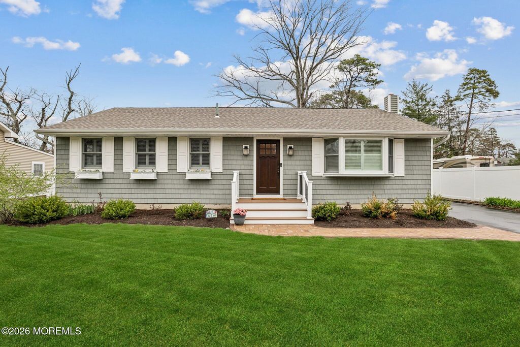 820 Radnor Avenue, Pine Beach, NJ 08741