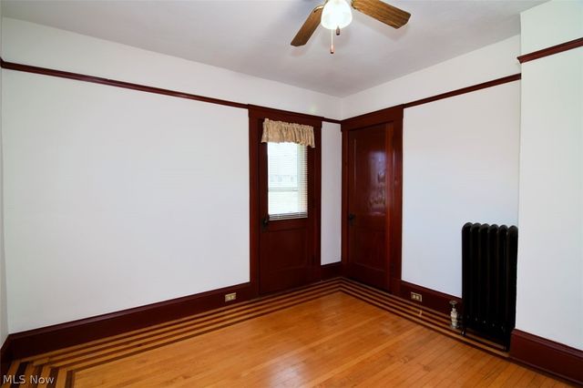 1257 Giel Avenue, Lakewood, OH 44107