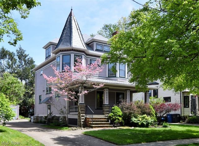 1257 Giel Avenue, Lakewood, OH 44107