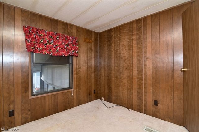 5 Michael Drive 5, Olmsted Twp, OH 44138