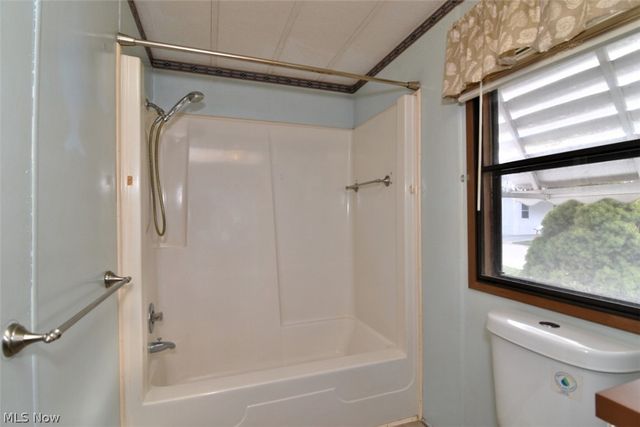 5 Michael Drive 5, Olmsted Twp, OH 44138