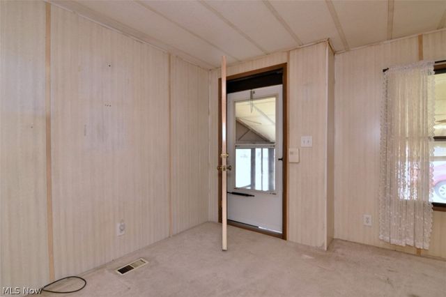 5 Michael Drive 5, Olmsted Twp, OH 44138