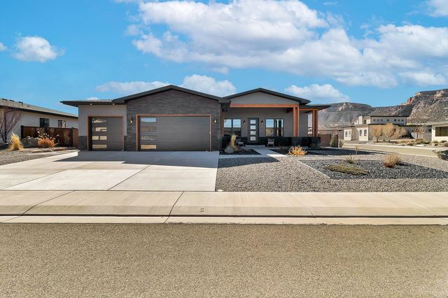 2181 Mescalero Avenue, Grand Junction, CO 81507