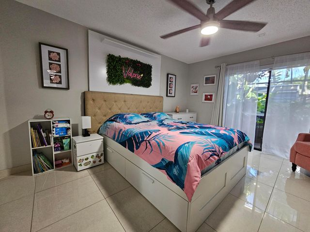 1104 SUMMIT TRAIL Circle D, West Palm Beach, FL 33415