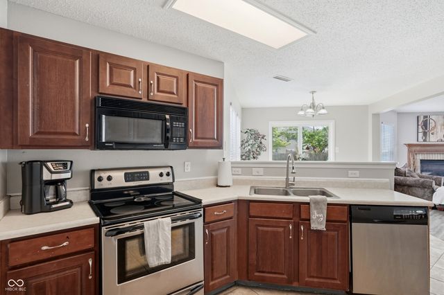 8903 Squire Boone Court, Indianapolis, IN 46113