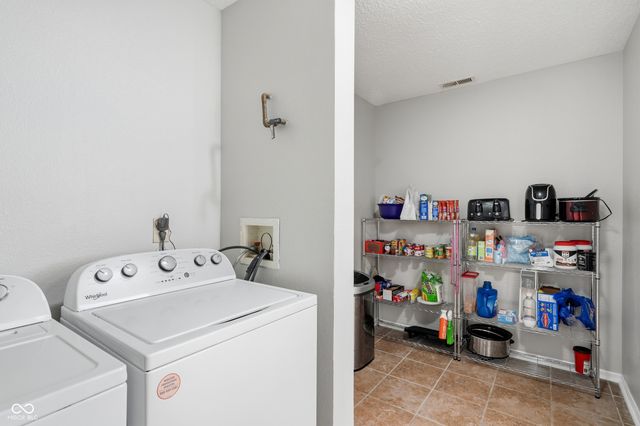 8903 Squire Boone Court, Indianapolis, IN 46113