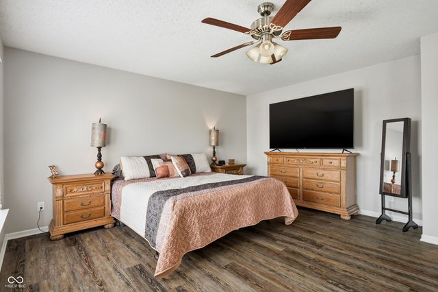 8903 Squire Boone Court, Indianapolis, IN 46113