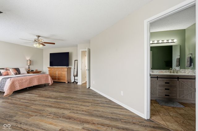 8903 Squire Boone Court, Indianapolis, IN 46113
