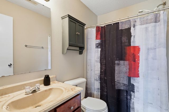 8903 Squire Boone Court, Indianapolis, IN 46113