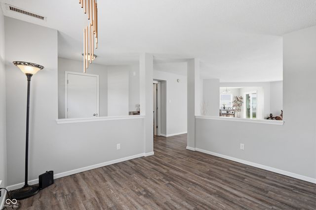 8903 Squire Boone Court, Indianapolis, IN 46113