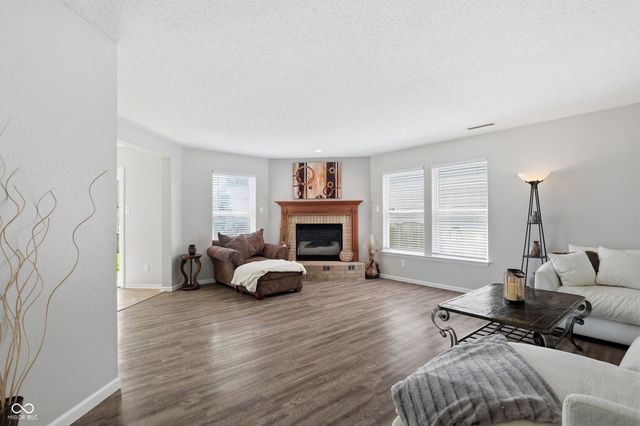 8903 Squire Boone Court, Indianapolis, IN 46113
