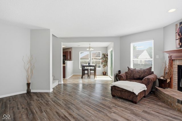 8903 Squire Boone Court, Indianapolis, IN 46113