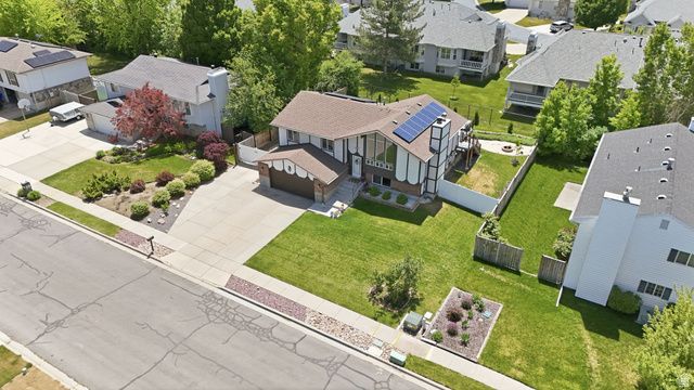 323 TOBE DR, Centerville, UT 84014