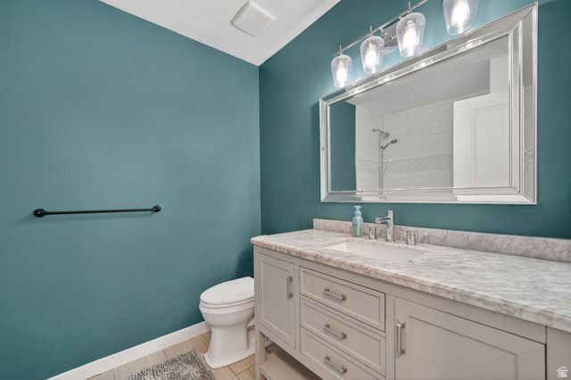 323 TOBE DR, Centerville, UT 84014