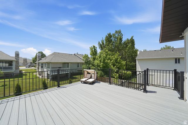323 TOBE DR, Centerville, UT 84014