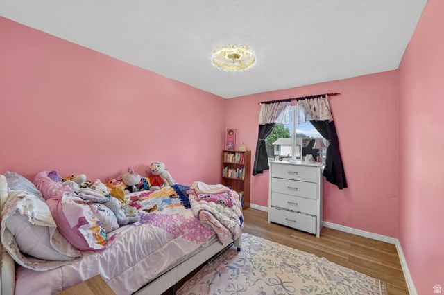 323 TOBE DR, Centerville, UT 84014
