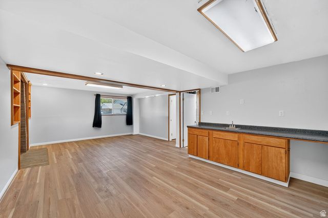 323 TOBE DR, Centerville, UT 84014
