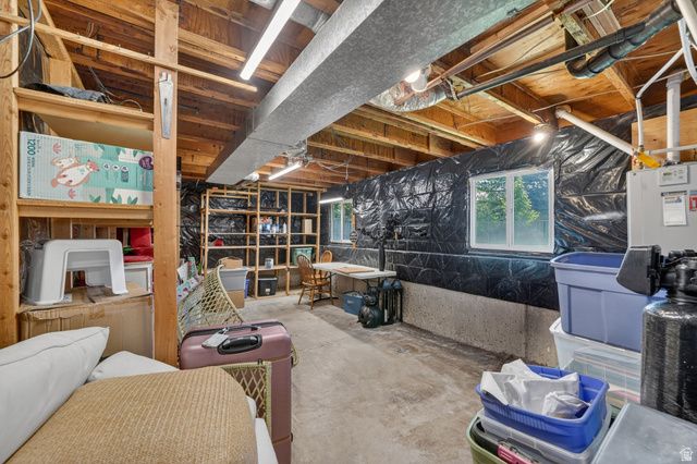 323 TOBE DR, Centerville, UT 84014