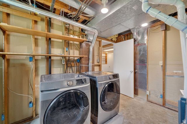 323 TOBE DR, Centerville, UT 84014