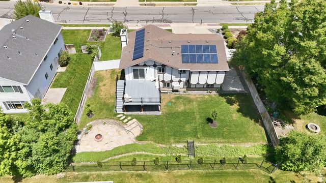 323 TOBE DR, Centerville, UT 84014
