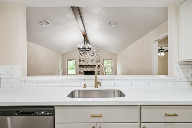 101 Ridge Road, Manvel, TX 77578