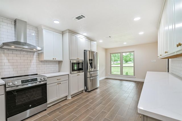 101 Ridge Road, Manvel, TX 77578