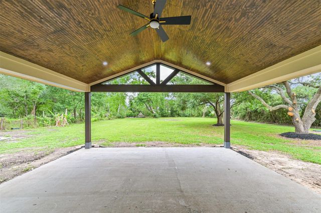 101 Ridge Road, Manvel, TX 77578