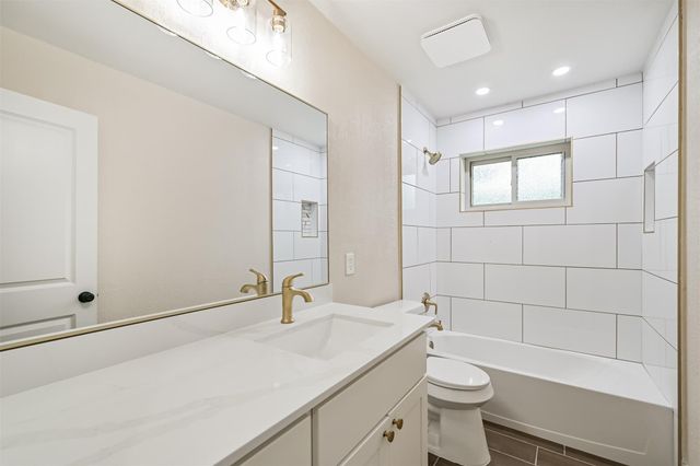 101 Ridge Road, Manvel, TX 77578