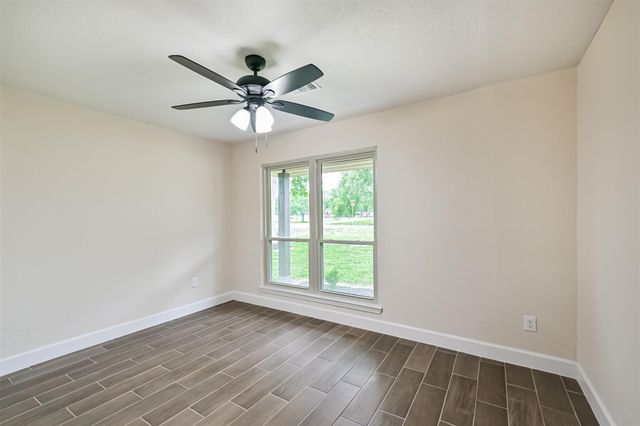 101 Ridge Road, Manvel, TX 77578