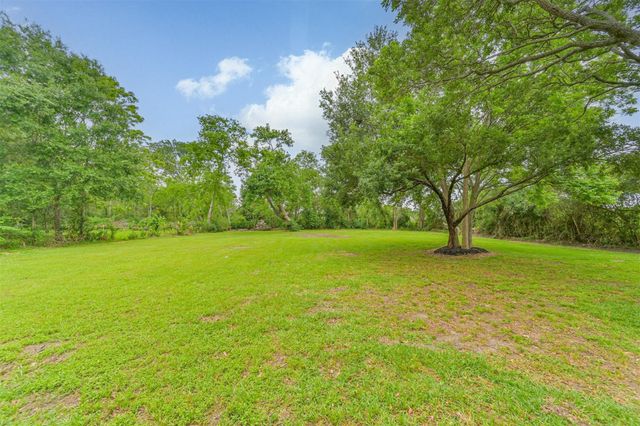 101 Ridge Road, Manvel, TX 77578