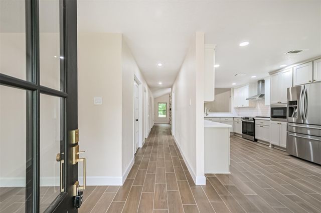 101 Ridge Road, Manvel, TX 77578