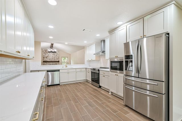 101 Ridge Road, Manvel, TX 77578