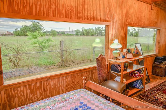 919 N 4210 Road, Hugo, OK 74743