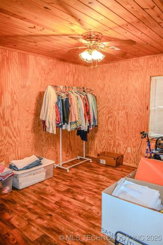 919 N 4210 Road, Hugo, OK 74743