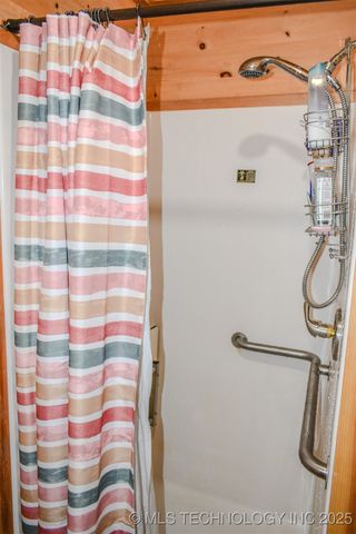 919 N 4210 Road, Hugo, OK 74743