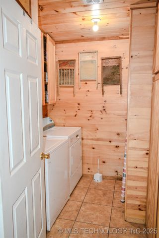 919 N 4210 Road, Hugo, OK 74743